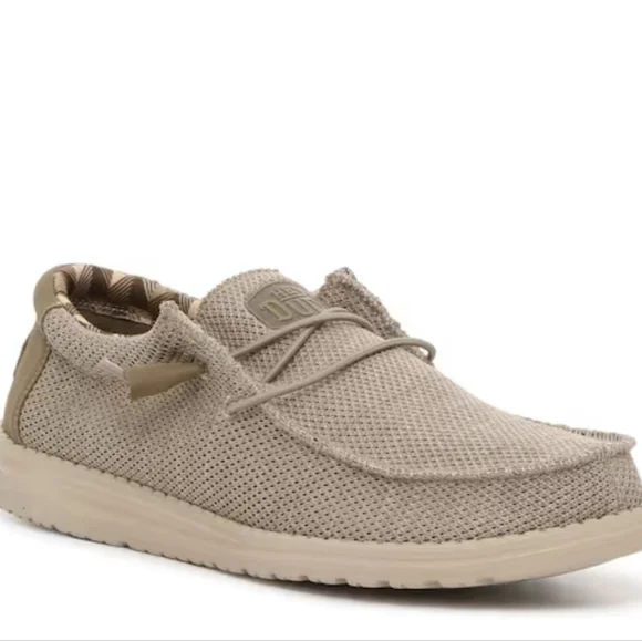 Hey Dude | Shoes | Hey Dude Mens Wally Sox Beige Loafer Slip  display picture 1